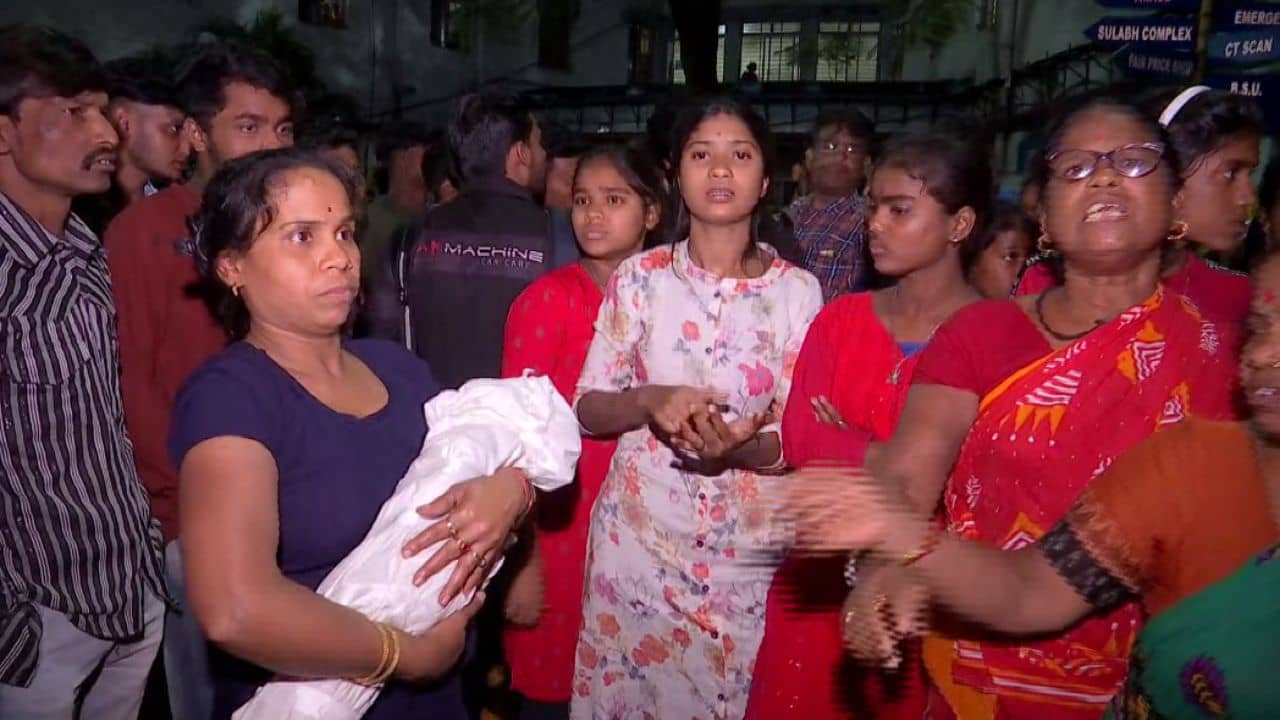 Child Death: ফের বি সি রায় হাসপাতালে শিশুমৃত্যু, চিকিৎসায় গাফিলতির অভিযোগে বিক্ষোভ পরিবারের