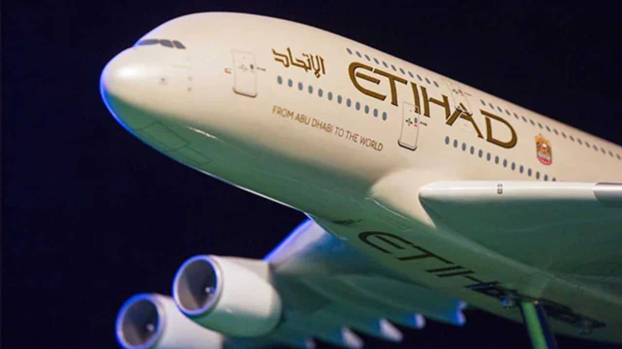 Kolkata-Abu Dhabi Flight: আজ থেকেই কলকাতা-আবু ধাবি বিমান পরিষেবা চালু করছে এতিহাদ
