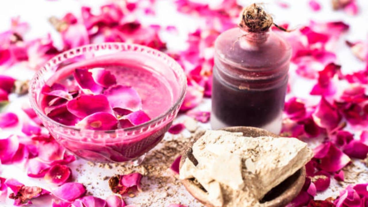 Flower Facial: পছন্দের ফুল দিয়েই হোক ফেশিয়াল, রইল স্টেপ বাই স্টেপ পদ্ধতি