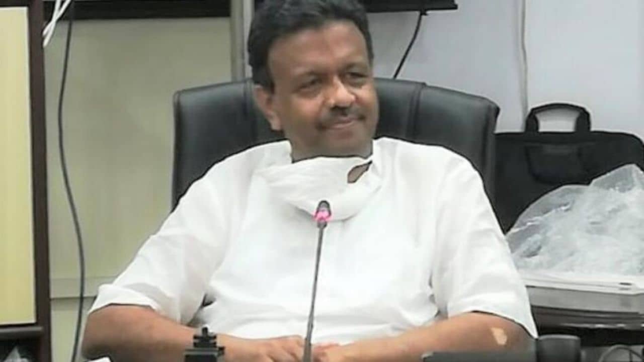 Firhad Hakim: সবুজ আর নীল বালতি গোলালেই বিপদ! কলকাতাবাসীকে লাস্ট ওয়ার্নিং ফিরহাদের