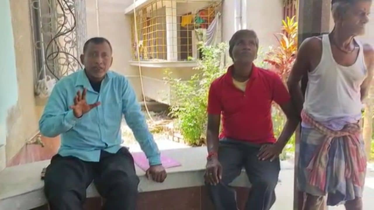 Recruitment Scam:  চাকরি দেওয়ার নামে করে ৩২ লক্ষ টাকা তুলেছিলেন, ২ ইঞ্জিনিয়ার ছেলের থেকে টাকা নিয়ে শোধও করেন, তারপরও পার পেলেন না নেতা!