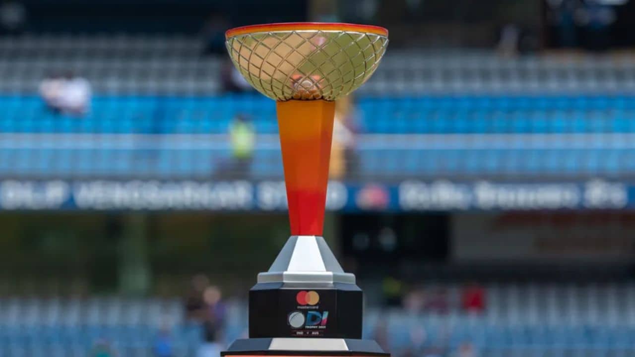 IND vs AUS: দুই দলে জোড়া পরিবর্তন, দ্বিতীয় ওডিআইতে শুরুতে ব্যাট করবে রোহিতের ভারত