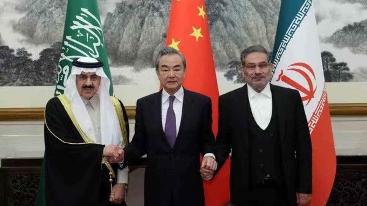 Iran-Saudi Arabia: সাত বছরের বিচ্ছেদ ভুলে ফের হাতে-হাত ইরান ও সৌদি আরবের, কী ফন্দি আঁটছে চিন?