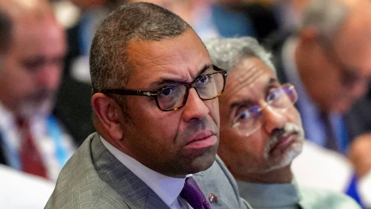 BBC tax survey: আইন মানতেই হবে, বিবিসি প্রসঙ্গ তুলতেই ব্রিটিশ বিদেশমন্ত্রীকে জবাব জয়শঙ্করের