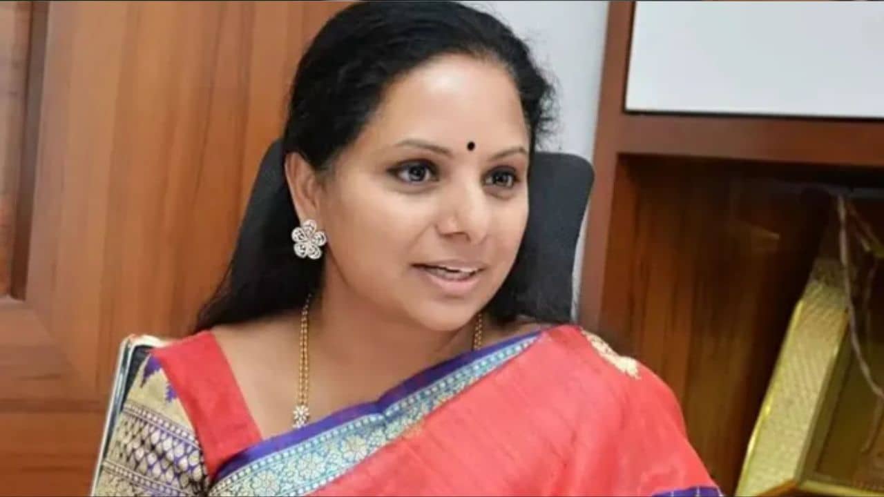 K Kavitha: এত কম সময়ে কেন তলব করা হচ্ছে?, আজ ইডি দফতরে হাজিরা দিতে অস্বীকার কেসিআর কন্যার