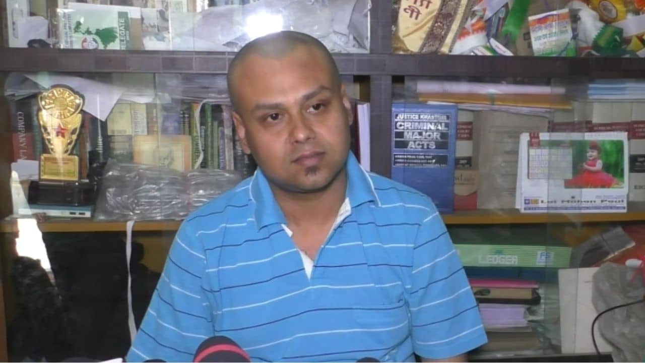 Koustav Bagchi: নিরাপত্তা দিতেও সেই মাঝরাতে কৌস্তভের দুয়ারে পুলিশ!