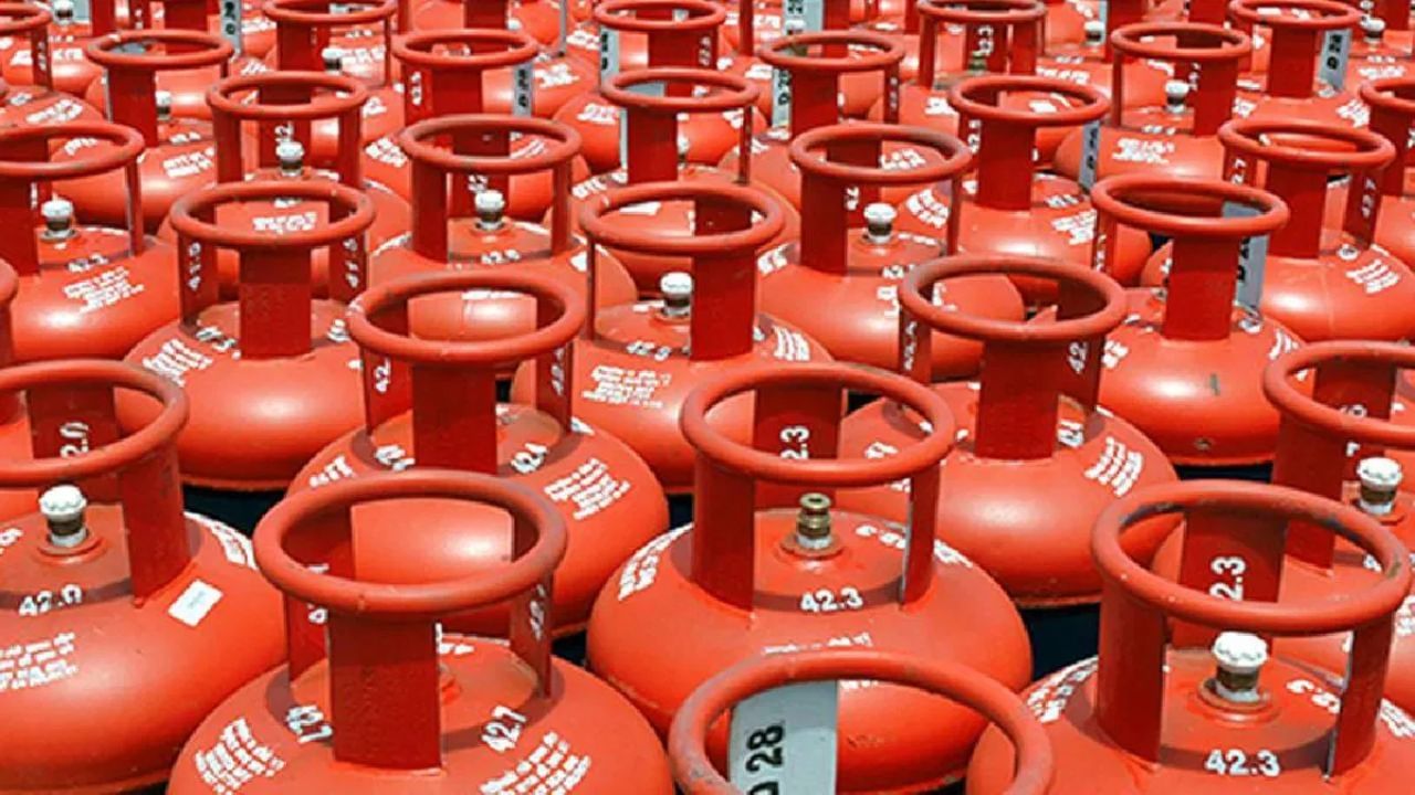 LPG Cylinder: গ্যাস সিলিন্ডার ফেটে কোনও অঘটন হলে পাবেন বিমার সুবিধা, জেনে নিন কীভাবে?