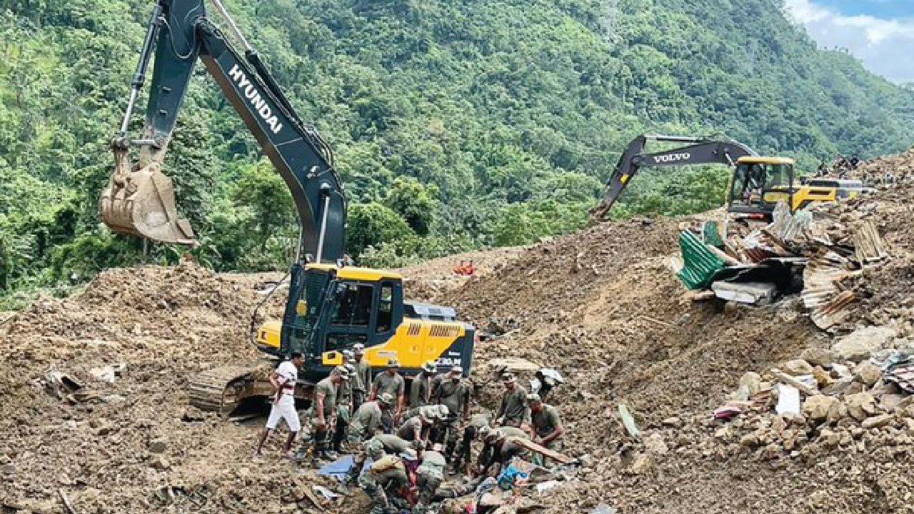 Landslide: ভয়ঙ্কর বিপর্যয়ের মুখে রুদ্রপ্রয়াগ-তেহরি গাড়ওয়াল, ঝুঁকির তালিকায় দেশের ১৪৭টি জেলা