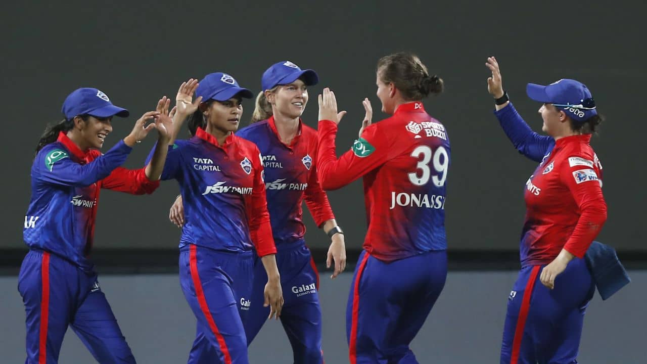 MI vs DC, WPL 2023 : টানা দ্বিতীয় হার মুম্বইয়ের, ৯ উইকেটের বিশাল জয় দিল্লি ক্যাপিটালসের