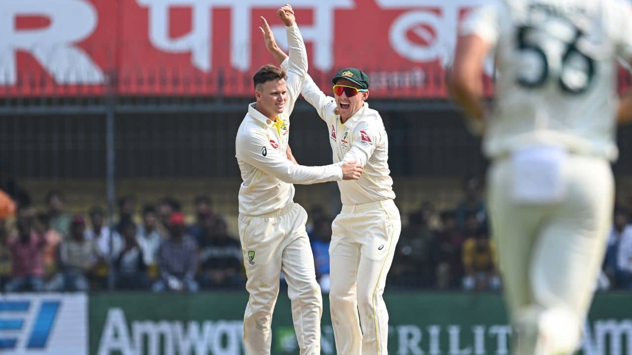 IND vs AUS: ষষ্ঠ ওভার থেকেই বিশাল টার্ন! আতসকাচে ইন্দোরের পিচ