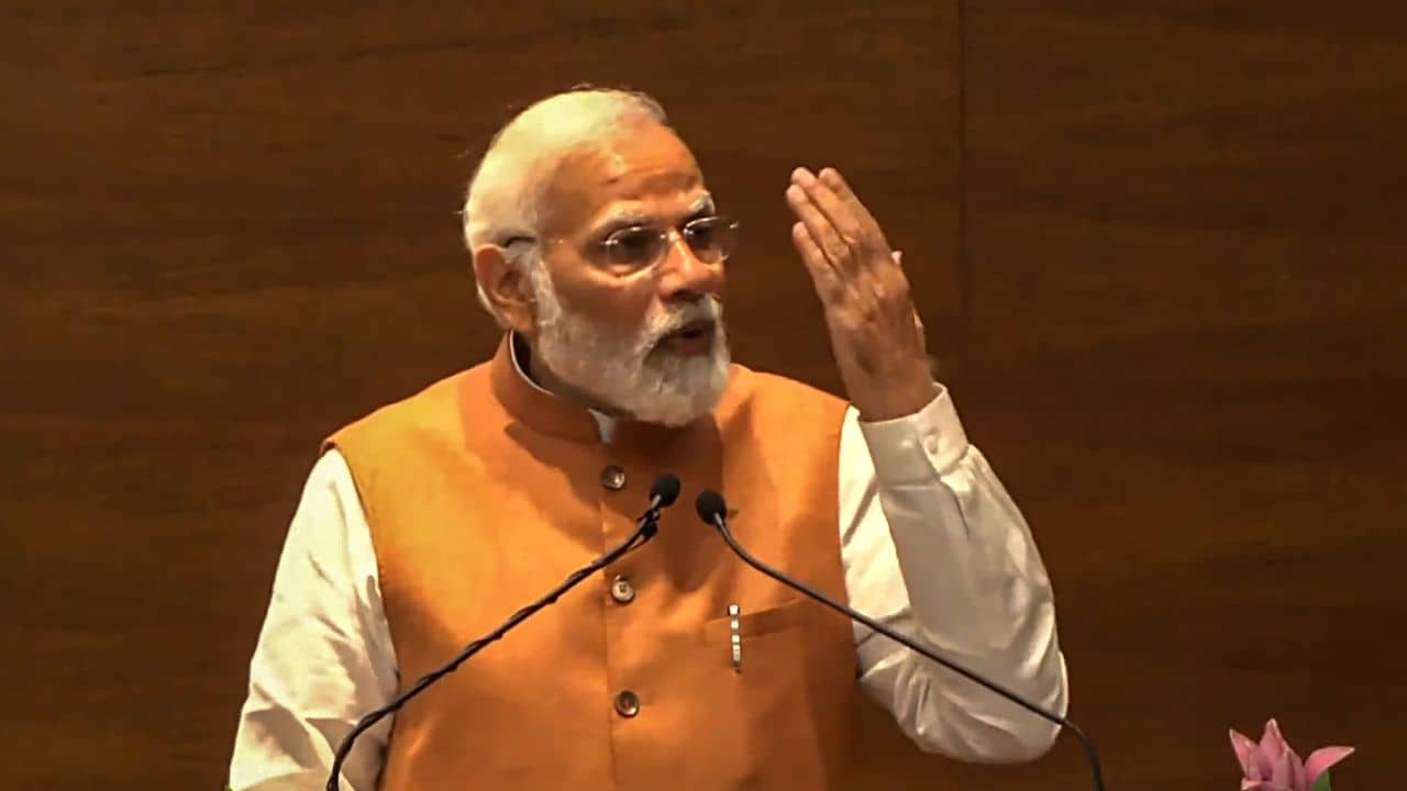 PM Narendra Modi: সব দুর্নীতিগ্রস্তরা একমঞ্চে এসেছে..., বিরোধীদের জোটকে ভ্রষ্টাচারী বাঁচাও অভিযান কটাক্ষ প্রধানমন্ত্রী মোদীর