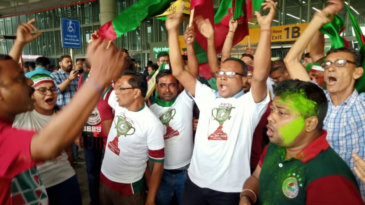 Mohun Bagan supporters celebrates team's win
