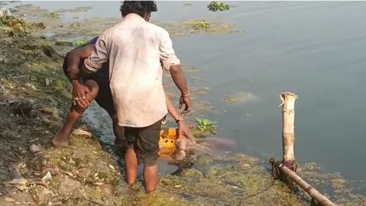 Nadia Body Recovered: শরীরে রং, জলের ধারে উপুড় হয়ে পড়ে রয়েছে দেহ! দোলের পরদিনই ভয়ঙ্কর ঘটনা