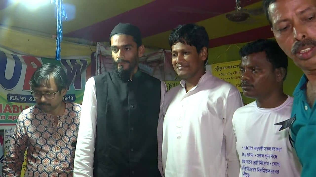 Nawsad Siddiqui: সরকারি চাকরি থাকবে নাকি চুক্তিভিত্তিক হয়ে যাবে, তা নির্ভর করছে..., DA মঞ্চে বলে গেলেন নওশাদ