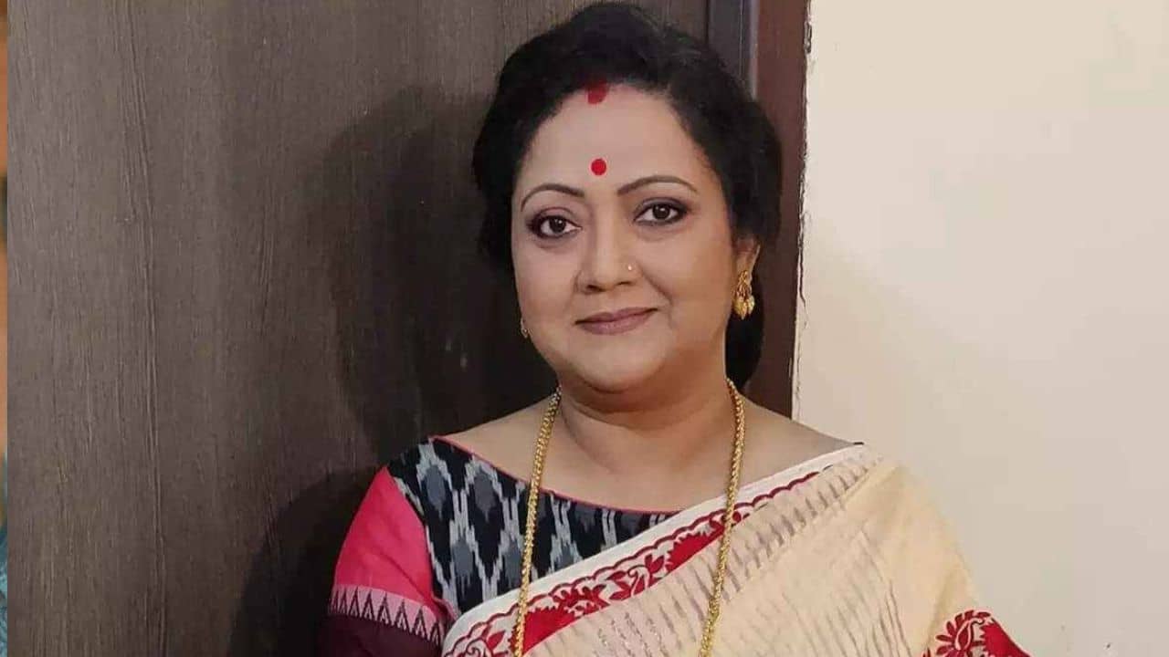 Tollywood Gossip: এ কী কাণ্ড? বুর্জ খালিফা কিনে ফেললেন বাংলার অভিনেত্রী সুভদ্রা?