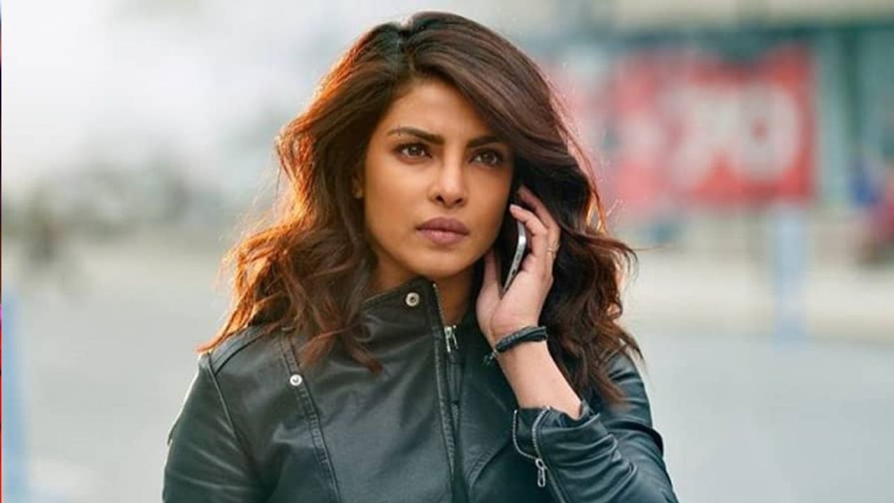 Priyanka Controversy: বলিউডে কোণঠাসা প্রিয়াঙ্কা, 'ওর কোনও দক্ষতাই নেই' শুনে চোখে জলে ভিজেছিলেন ম্যানেজার