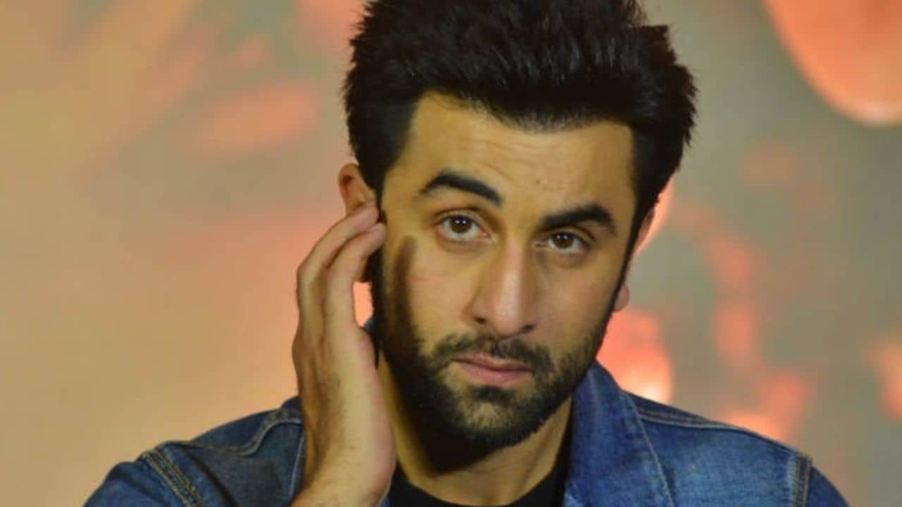 Bollywood Inside: ওটা ঋষির ছেলে, রণবীরের গালে পর-পর ২০টা চড় মারলেন ডিম্পল