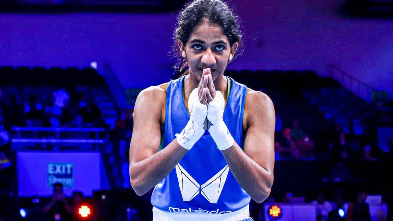 Nitu Ghanghas: বিশ্ব মিটে সোনা ভারতের নয়া বক্সিং কুইন নীতু গংঘাসের