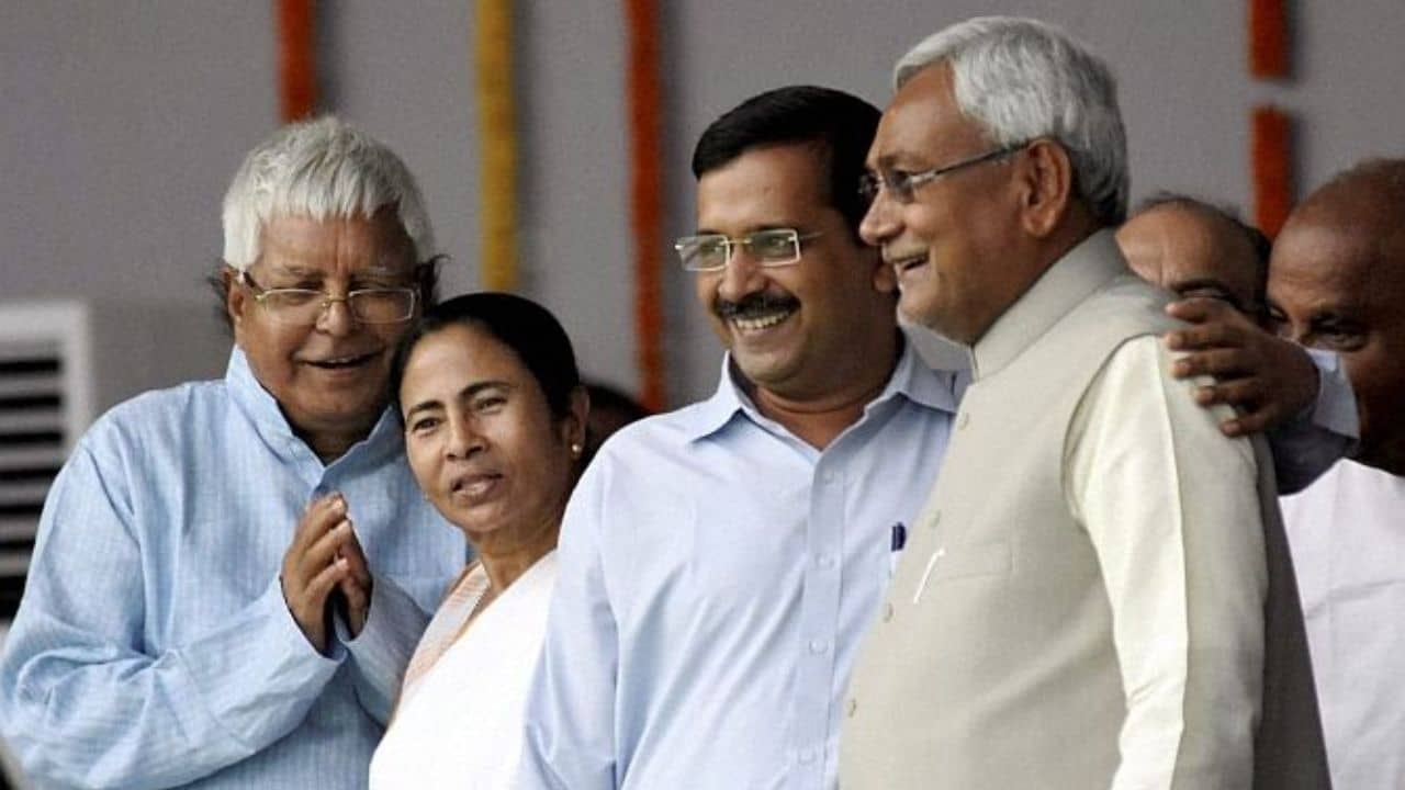 Opposition 3rd Front: কেজরীবালের নৈশভোজে গেলেন না ৭ মুখ্যমন্ত্রীর কেউই! তৈরির আগেই ভেস্তে গেল তৃতীয় ফ্রন্ট?