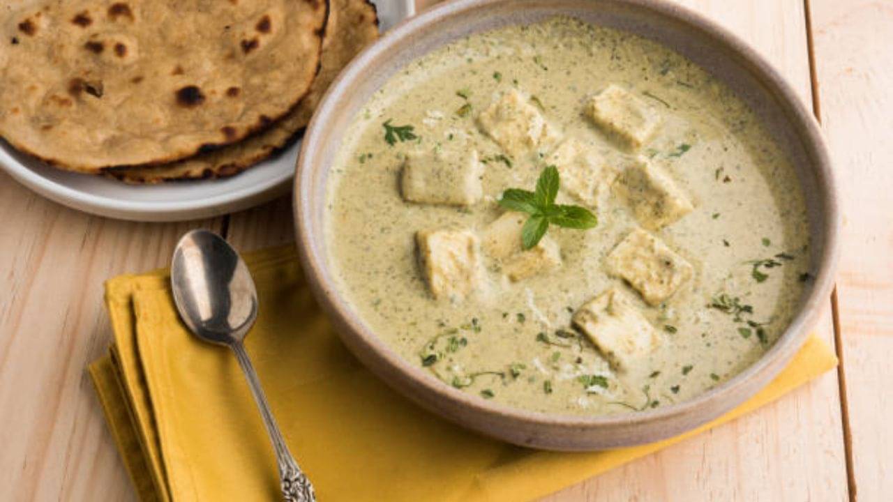 Pure Veg Recipe: খুব কম সময়ে নামমাত্র মশলায় বানিয়ে নিয়ে সম্পূর্ণ নিরামিষ পনিরের এই পদ