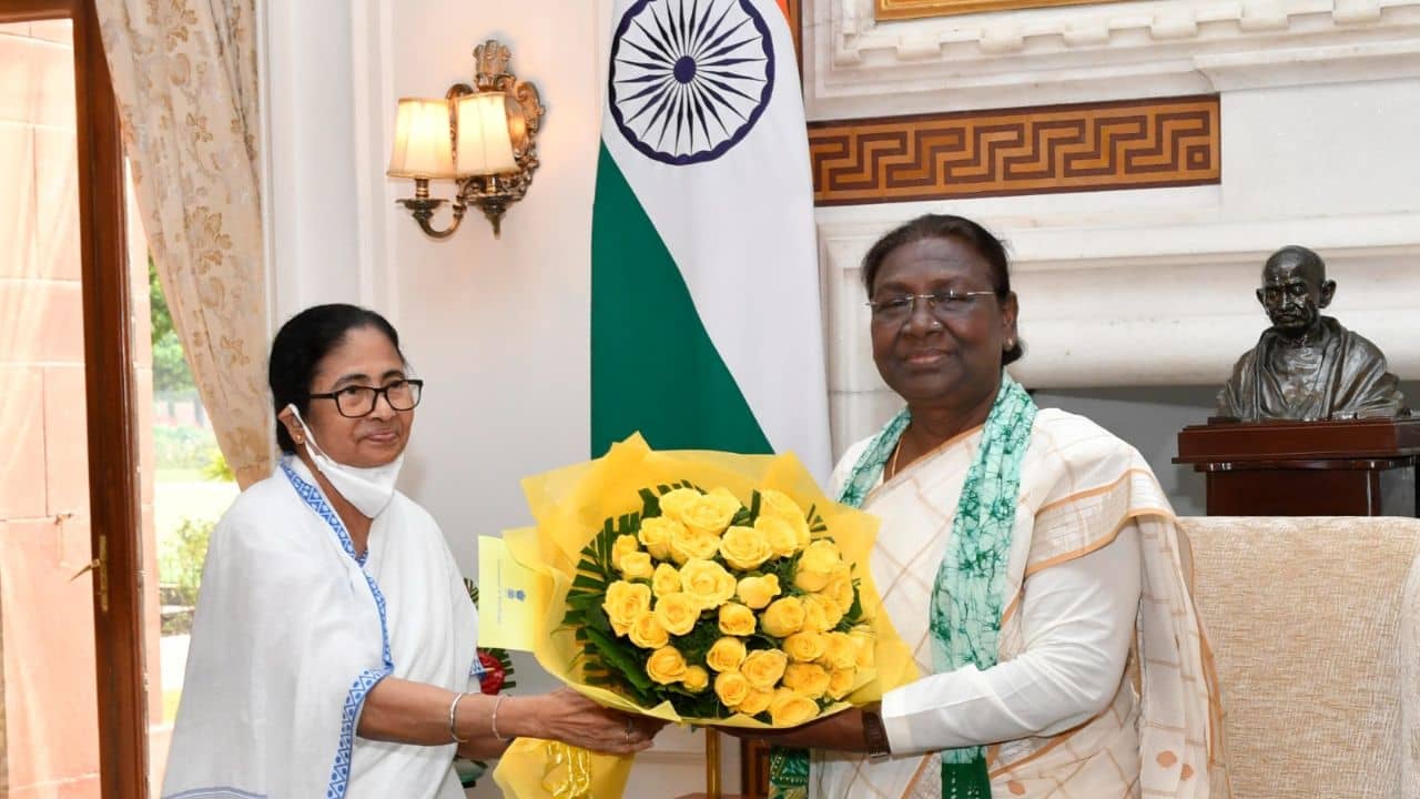 President Droupadi Murmu: বাংলায় রাষ্ট্রপতি, সাক্ষাত করবেন মমতা, কোমর বাঁধছেন DA আন্দোলনকারীরা