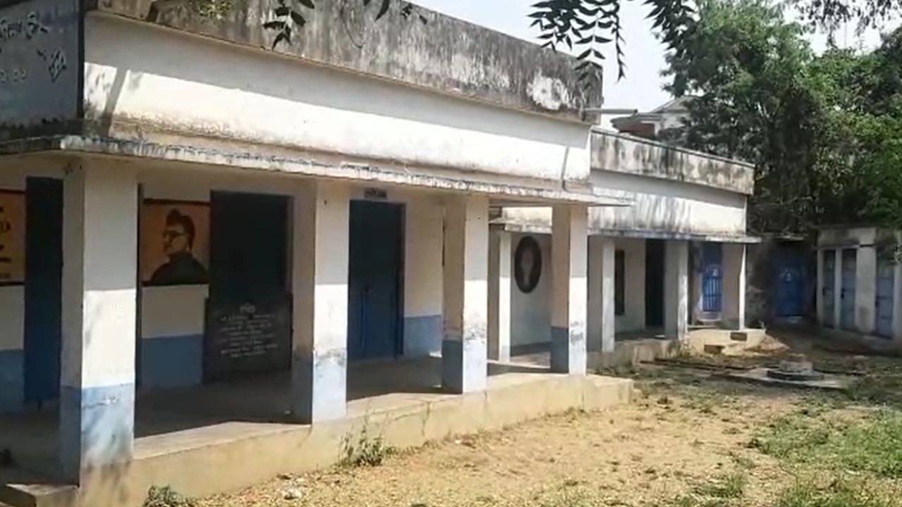 Anubrata Mondal: প্রাথমিক স্কুলে পড়ুয়ার সংখ্যায় কপালে ভাঁজ শিক্ষা দফতরের, কেন এমন অবস্থা?
