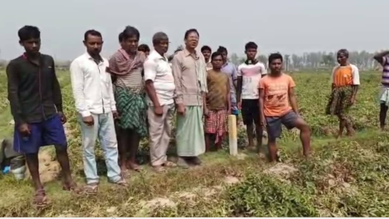 Goghat land protest : জমি অধিগ্রহণে উপযুক্ত ক্ষতিপূরণ না পাওয়ায় আন্দোলনের হুঁশিয়ারি গোঘাটের কৃষকদের