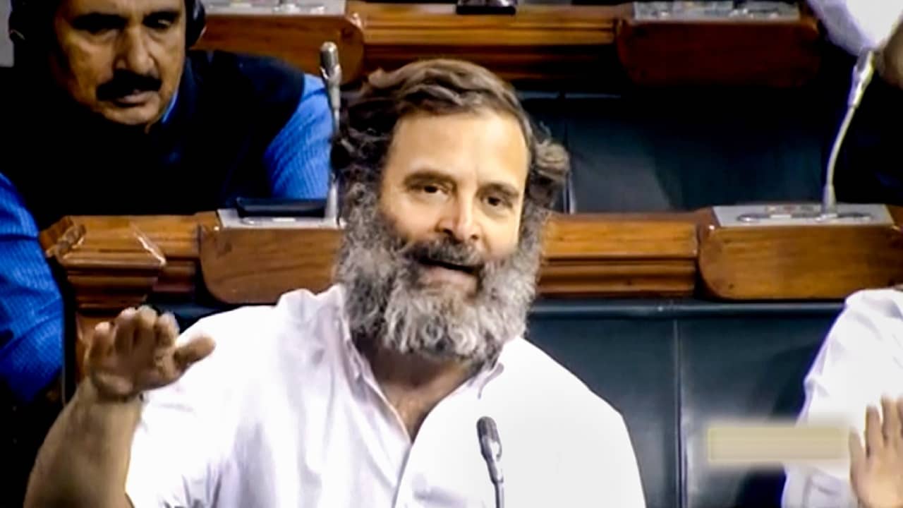 Rahul Gandhi On Disqualification: যেকোনও মূল্য চোকাতে প্রস্তুত, সাংসদ পদ যেতেই সরকারি বাংলো ছাড়লেন রাহুল