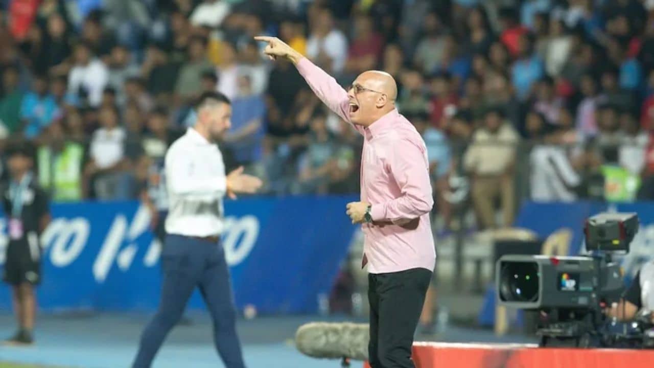 East Bengal : সুপার কাপ চ্যাম্পিয়ন হলেও ছাঁটাই, স্টিফেনে আস্থা নেই ইস্টবেঙ্গলের