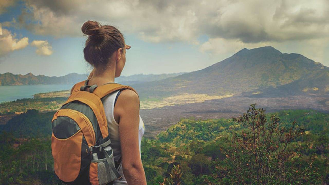 Solo Travel: একা একাই ঘুরে বেড়ানো নেশা? ভুলেও এই কাজ নয়