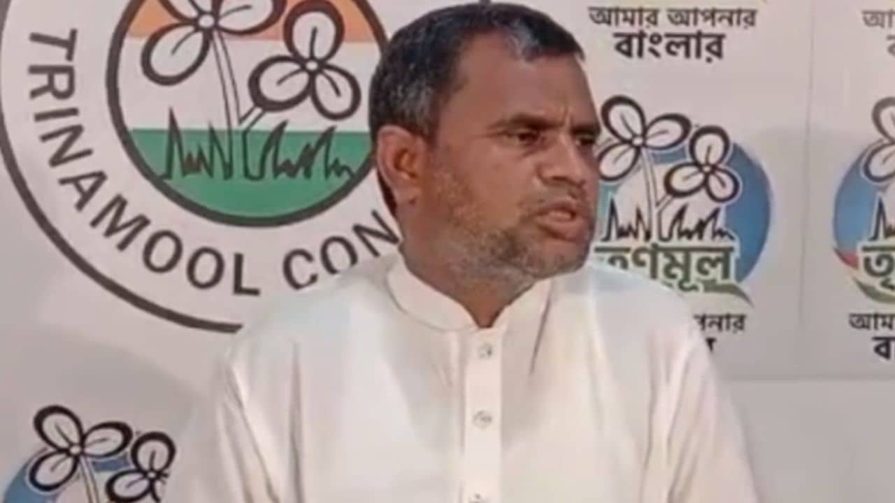 Group C: ১২ হল ৫২, ভাইয়ে চাকরি যেতেই ফরেন্সিক পরীক্ষার দাবি রাজ্যের মন্ত্রীর