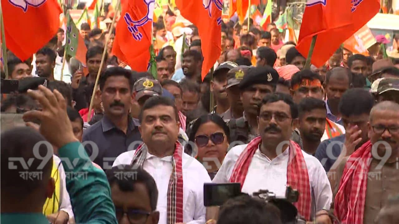 Suvendu Adhikari: সিঙ্গুরে মমতা, কৃষকদের বঞ্চনার অভিযোগে কলকাতার রাজপথের দখল নিলেন শুভেন্দুরা