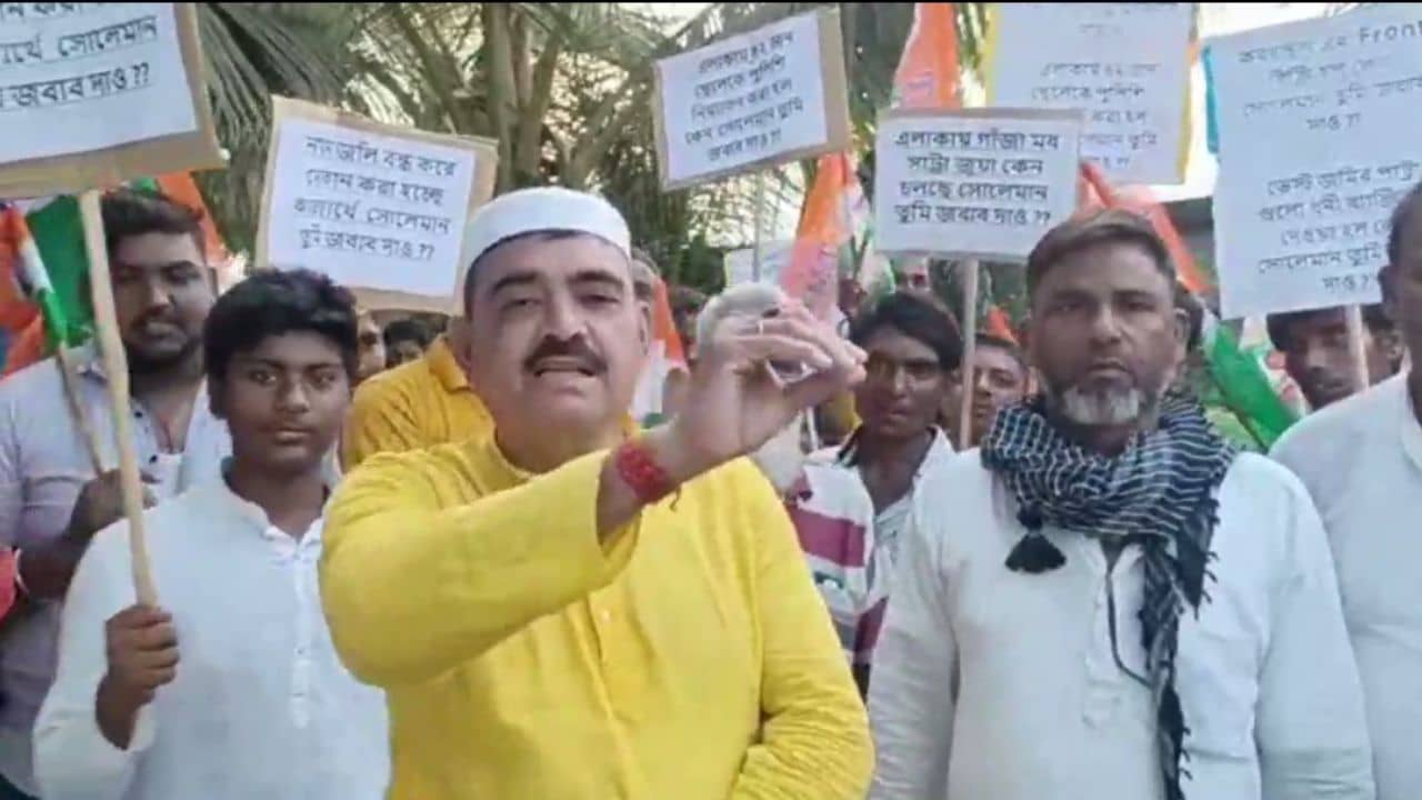 Baruipur: দুর্নীতির অভিযোগ তুলে অধ্যক্ষের সামনেই তৃণমূল নেতাদের বিক্ষোভ