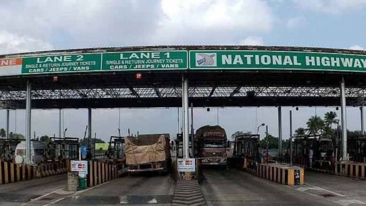 Toll Plaza News: টোল প্লাজার গেট খুলতে দেরি, গণপিটুনিতে মৃত্যু কর্মীর