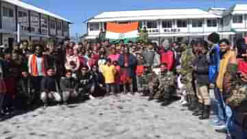 Indian Army: সিকিমে প্রবল তুষারপাতে আটকে পড়া ৩৭০ পর্যটককে উদ্ধার করল সেনাবাহিনীর ত্রিশক্তি কর্পস