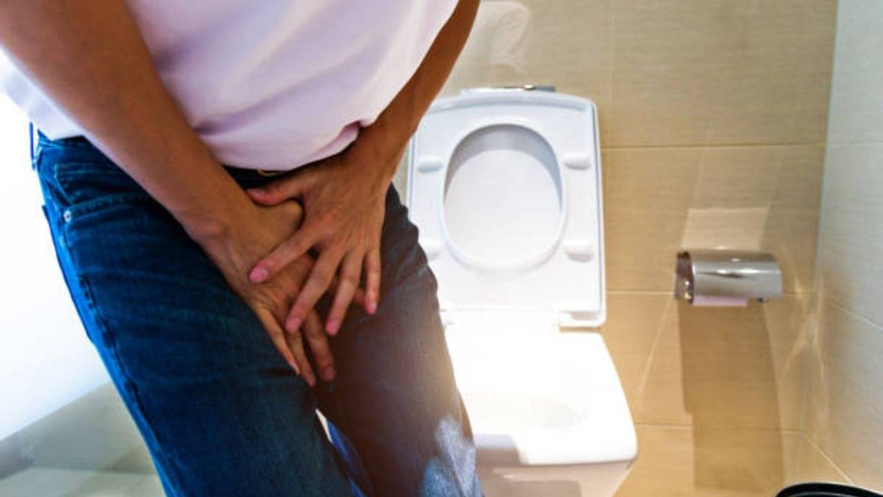 Bladder infection in men: ছেলেদেরও ইউরিন ইনফেকশন হয়, যে সব লক্ষণ দেখলেই সতর্ক হবেন