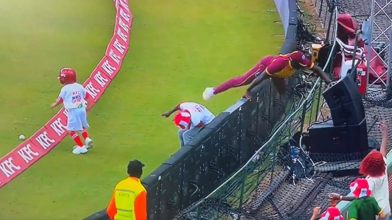 SA vs WI, Watch Video : সামনে খুদে বল বয়, আইপিএলের আগে বড়সড় দুর্ঘটনায় দিল্লির অলরাউন্ডার