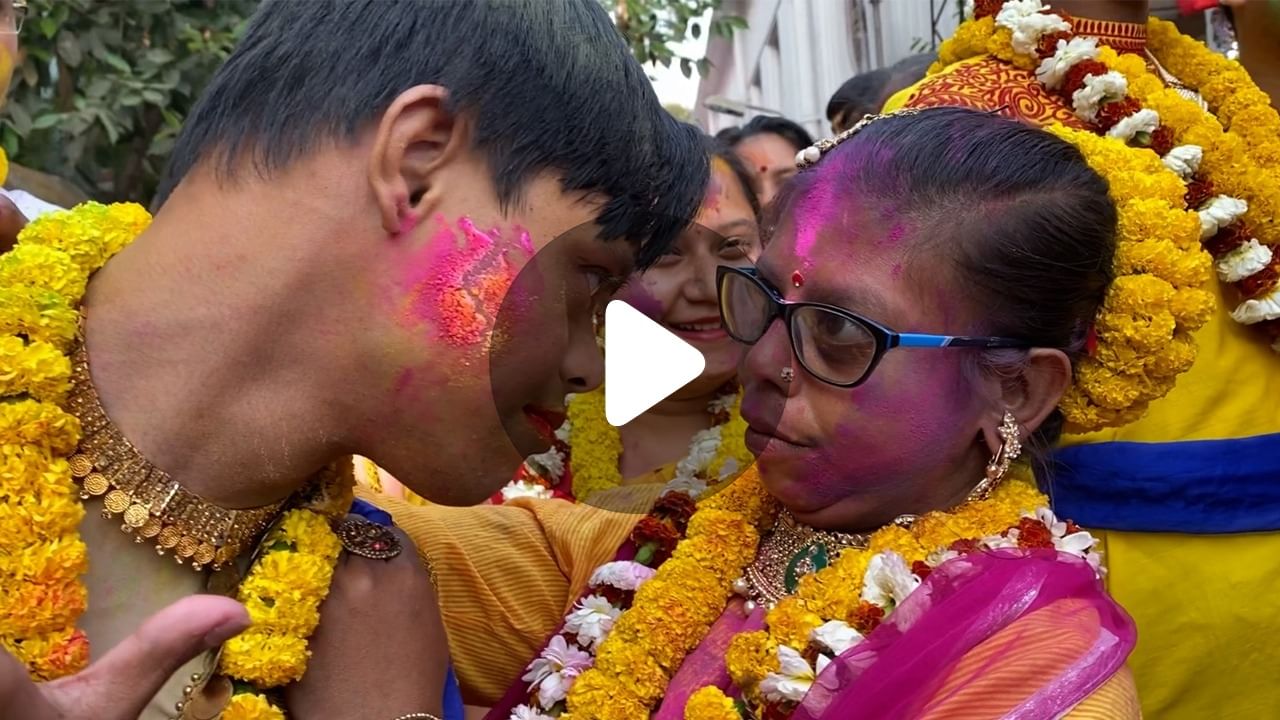 Holi 2023: এঁদের মধ্যে অনেকে বিশেষ চাহিদা সম্পন্ন ব্যক্তি, এরা কি সত্যিই সমাজের থেকে আলাদা?