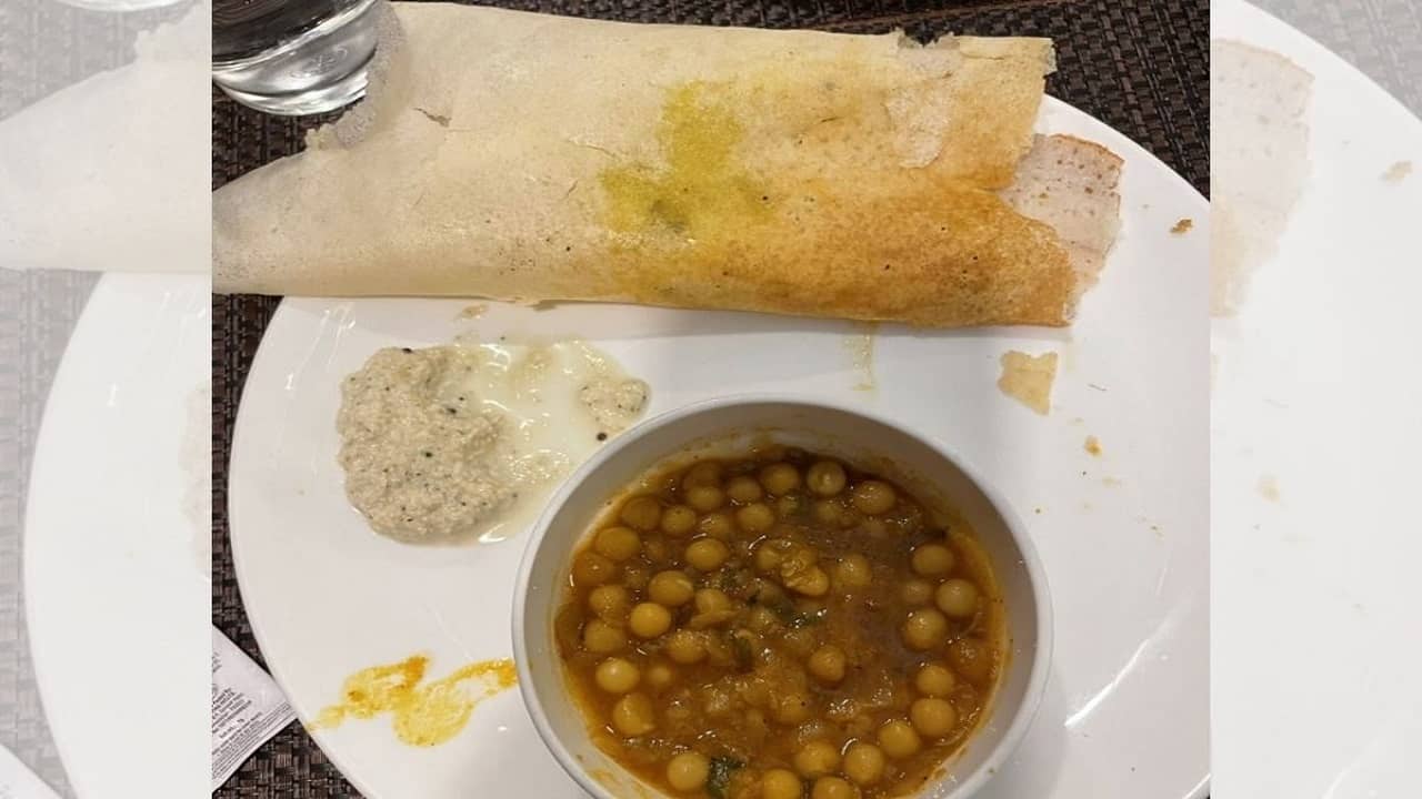 Viral Video: ধোসার সঙ্গে ঘুগনি কম্বো? স্রেফ ছবি দেখেই চক্ষু চড়কগাছ খাদ্যরসিকদের