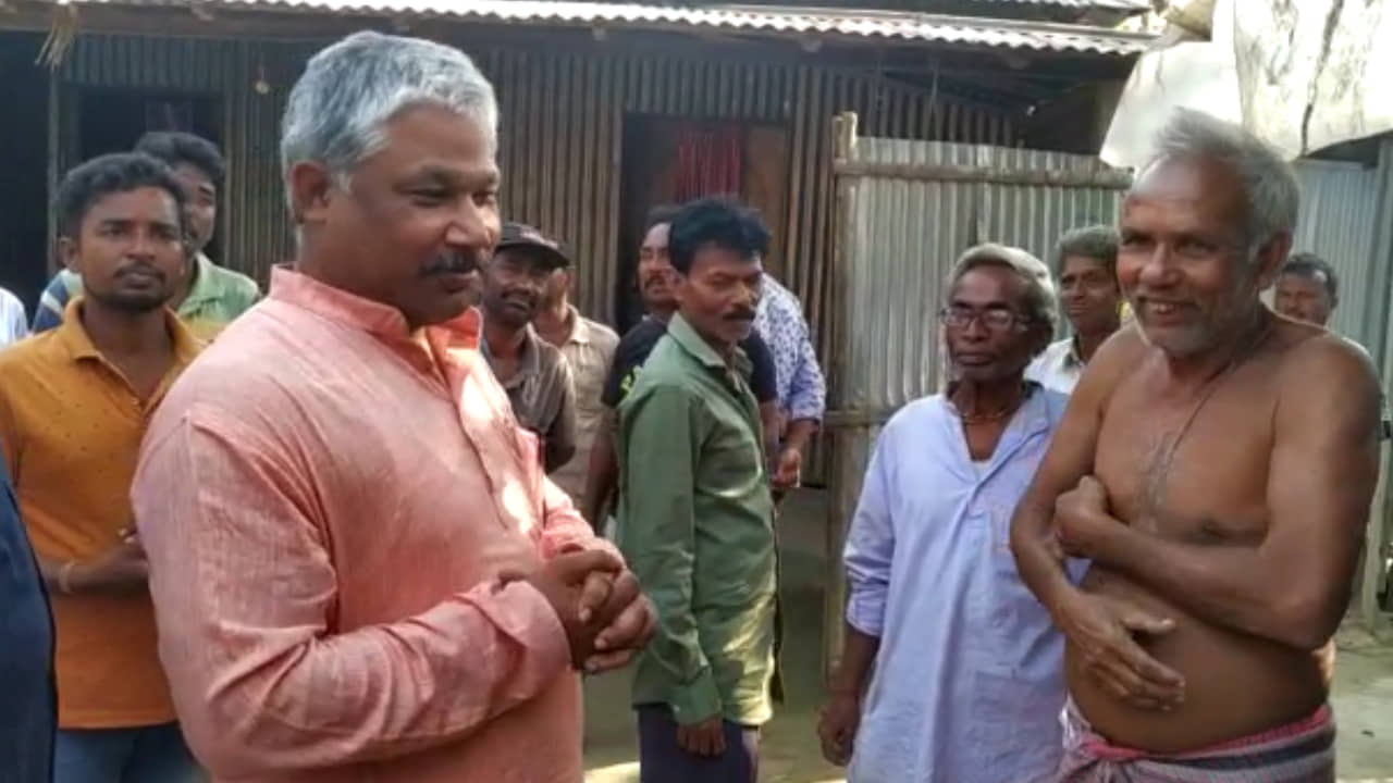 BJP: দিদির দূতের ধাঁচে ফালাকাটায় বিজেপির স্বশক্তিকরণ অভিযান