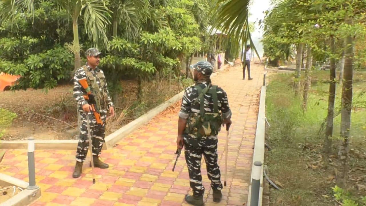 ED Raid: শান্তনুর বাড়ি, ফ্ল্যাট, গেস্ট হাউজে ইডির হানা, কেন্দ্রীয় বাহিনী নিয়ে চলছে তল্লাশি