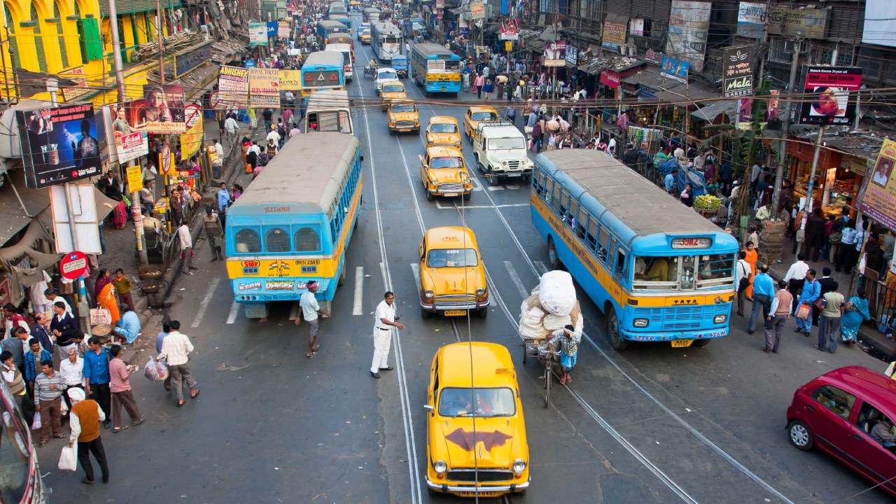 Kolkata Traffic: সোম ও মঙ্গলে কলকাতার একাধিক রাস্তায় যান নিয়ন্ত্রণ, যে পথে যাবেন না