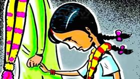 BJP Leader: বিজেপির বুথ সভাপতির ঘরে 'নাবালিকা' বৌমা, ছেলে নিয়ে যেতে হল জেলে BJP Leader: বিজেপির বুথ সভাপতির ঘরে 'নাবালিকা' বৌমা, ছেলে নিয়ে যেতে হল জেলে