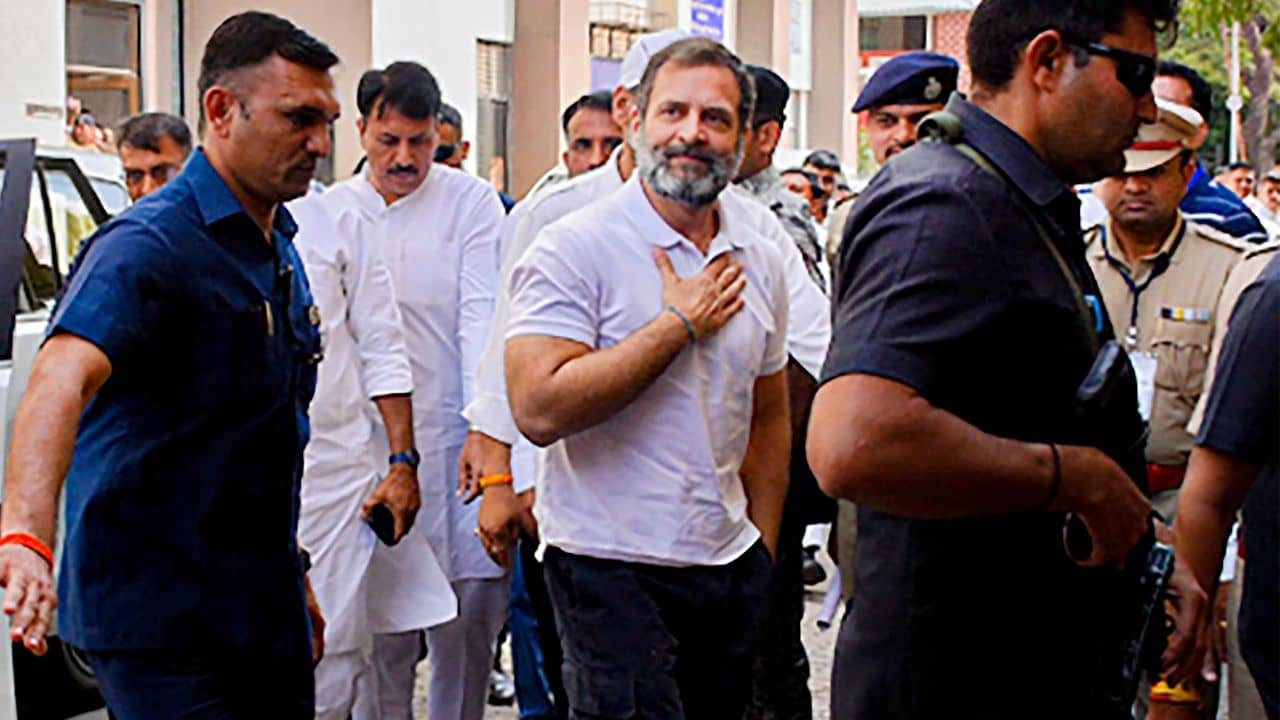 Rahul Gandhi: সত্য ও অহিংসা আমার ধর্ম, মানহানি মামলায় জামিন পেয়েই মহাত্মা গান্ধীর কথা রাহুলের মুখে