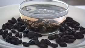 Soaked Black Raisin: প্রতিদিন সকালে ভেজানো কিশমিশ খান, গ্যাস-অম্বলের সমস্যা আপনার ধারে কাছে ঘেঁষবে না Soaked Black Raisin: প্রতিদিন সকালে ভেজানো কিশমিশ খান, গ্যাস-অম্বলের সমস্যা আপনার ধারে কাছে ঘেঁষবে না