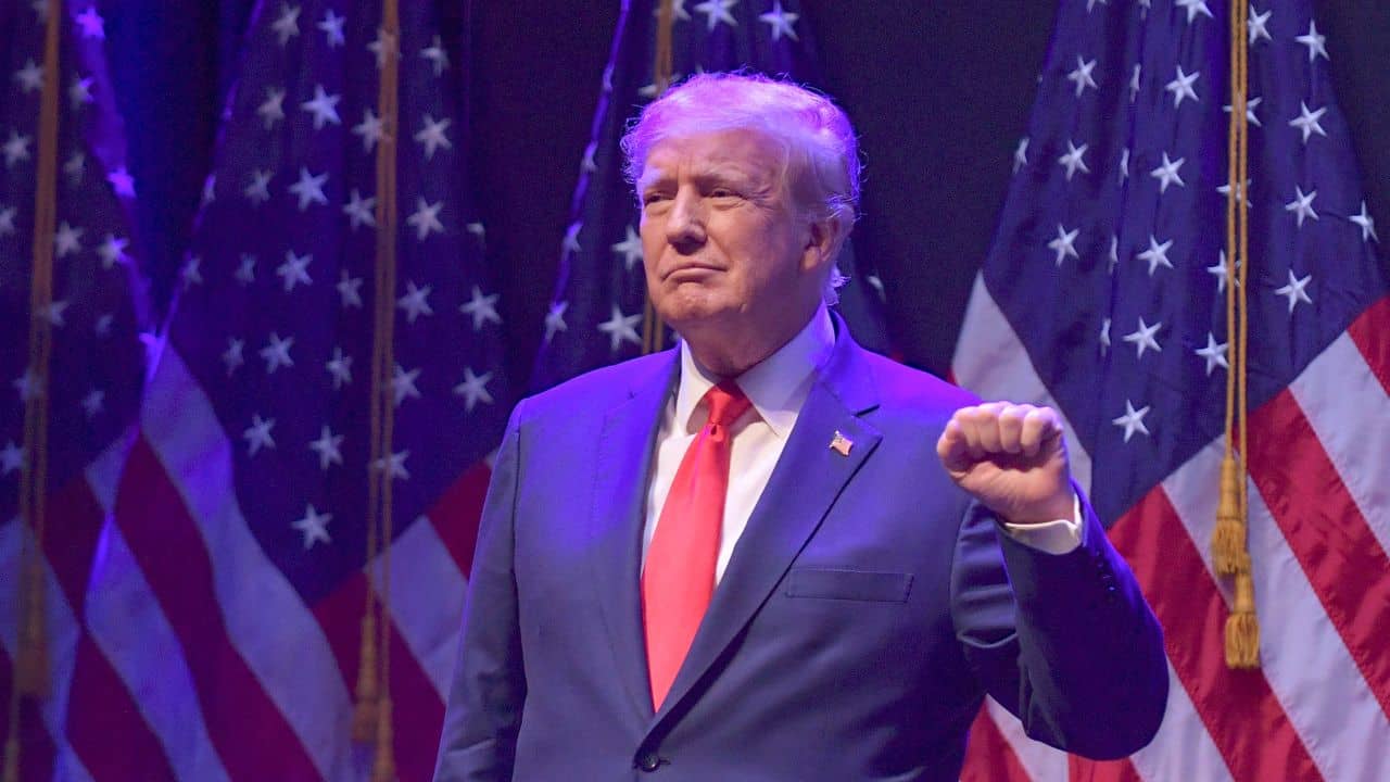 Donald Trump: আই অ্যাম ব্যাক, ২ বছরের নির্বাসন কাটিয়ে ফেসবুক-ইউটিউবে ফিরলেন ট্রাম্প