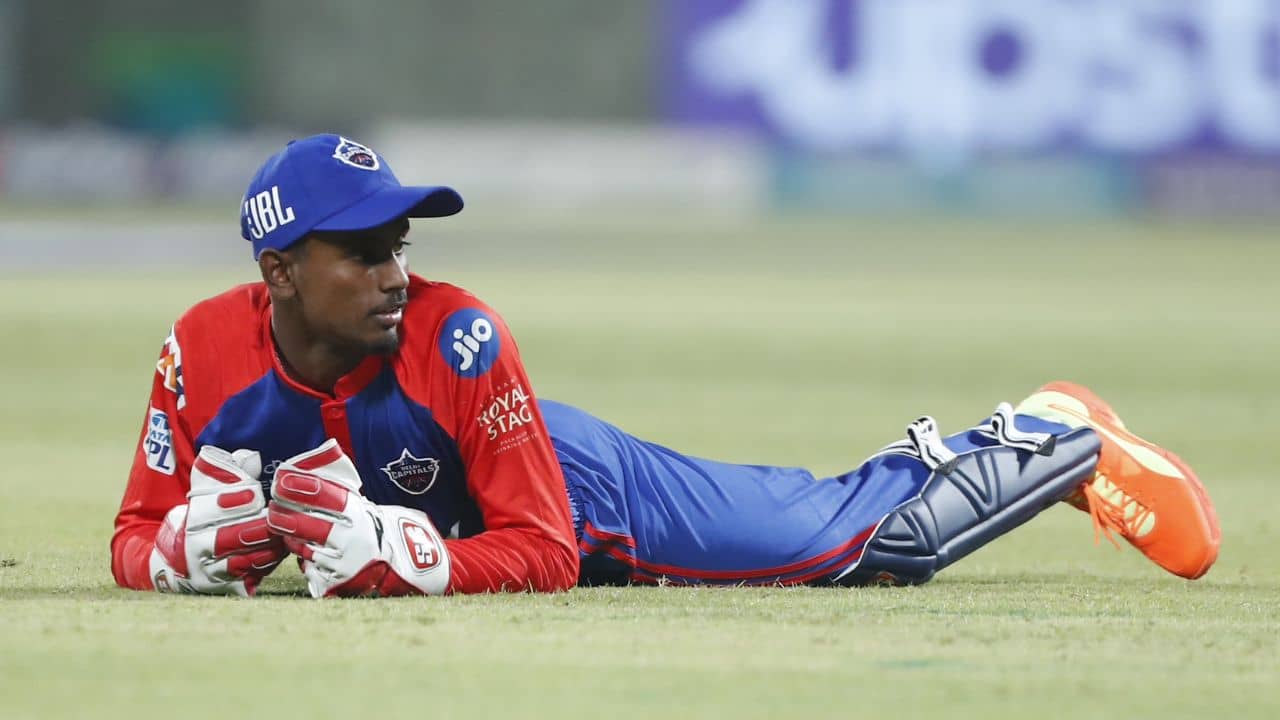 Abhishek Porel : হার-জিত ছাপিয়ে ট্রেন্ডিং অভিষেকের অবিশ্বাস্য ক্যাচ