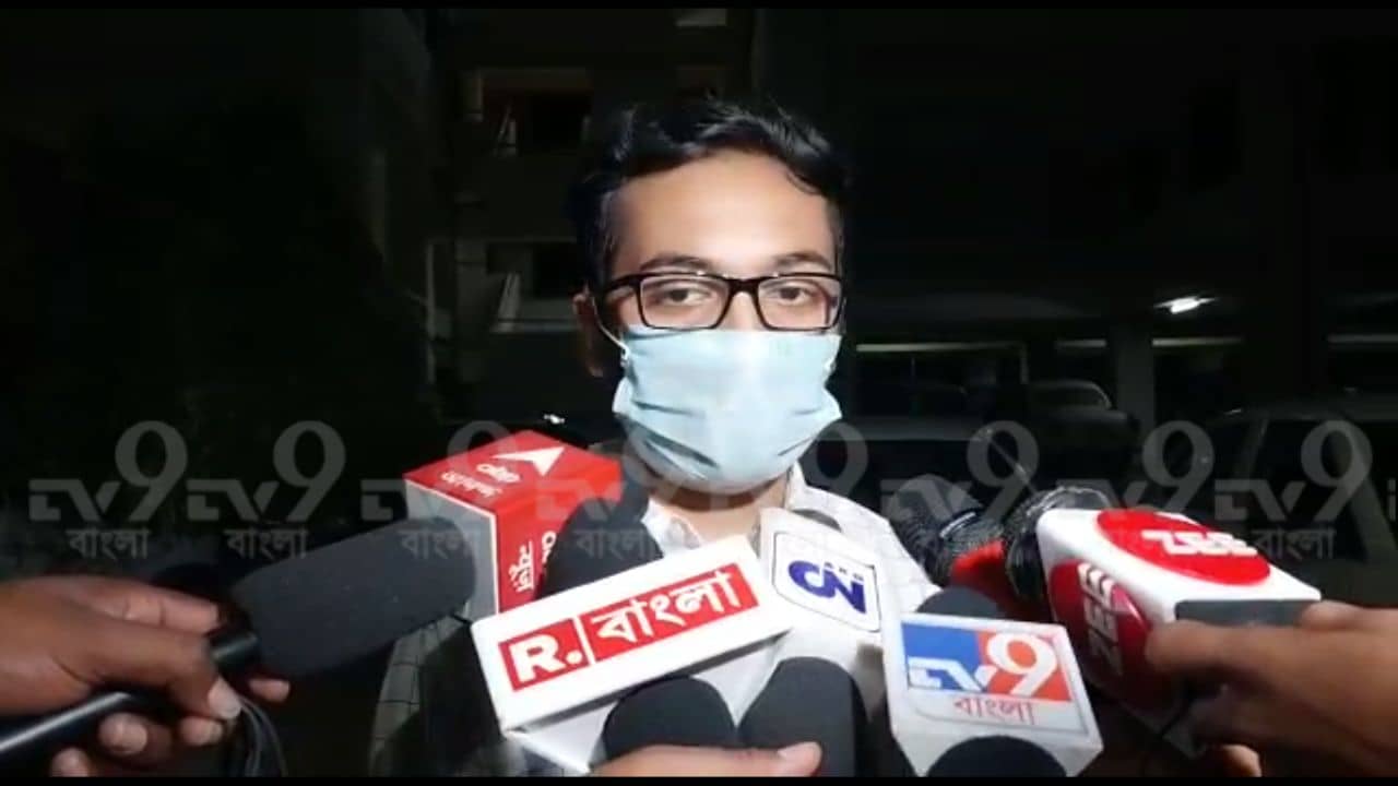 Ayan Sil: ইমন আমার পার্টনার নয়, ১০ ঘণ্টা পর ইডি অফিস থেকে বেরিয়ে বলছেন বিধ্বস্ত অয়ন-পুত্র