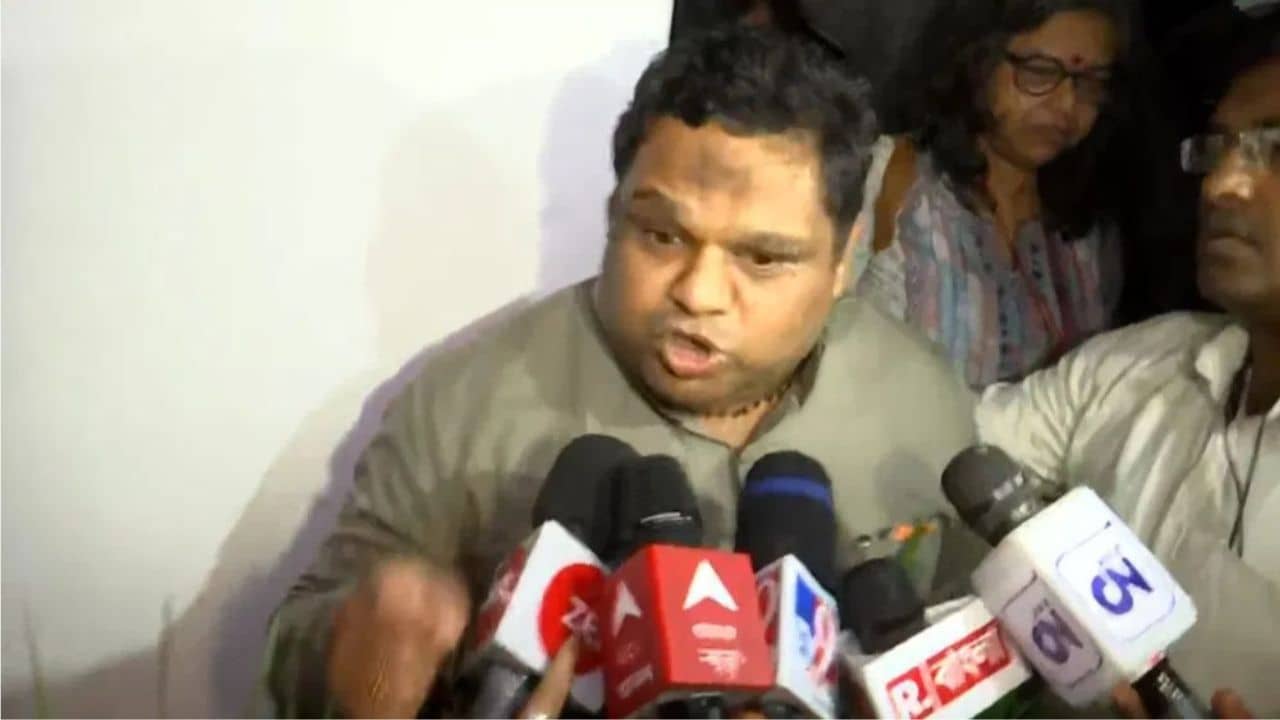 Gazole Minor Harassment: ‘খোলাখুলিভাবে পকসো আইন অমান্য করা হচ্ছে, গুন্ডাগিরি চলছে’, গাজোল গণধর্ষণ কাণ্ডে বিস্ফোরক কানুনগো