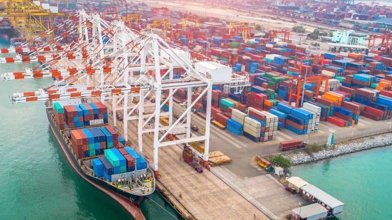 Haldia Dock: লাভের পরিমাণ ৩০৪ কোটি, রাশিয়া-ইউক্রেন যুদ্ধের মাঝেও বিপুল লাভের মুখ দেখল হলদিয়া বন্দর